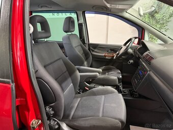 Volkswagen Sharan 1,9 TDI BUSINESS TAŽNÉ 7 MÍST - 16