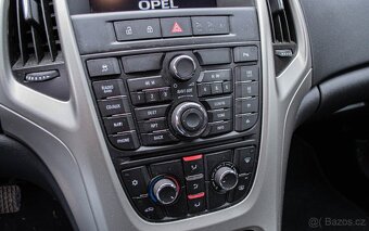 Opel Astra Sport Tourer ST 1.7CDTi ECOTEC 81kW M6 - 16
