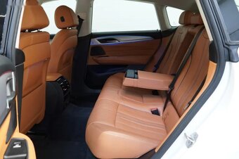 BMW Řada 6, 640i XD,GT,NEZ.TOPENÍ,ČR,DPH - 16