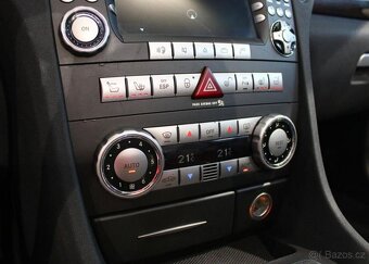 Mercedes-Benz SLK 350 benzín automat - 16