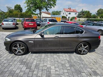 BMW Řada 5, 550I XDRIVE - 16