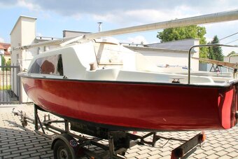 Plachetnice BWC Flying Cruiser B bez VPM a TK - 16