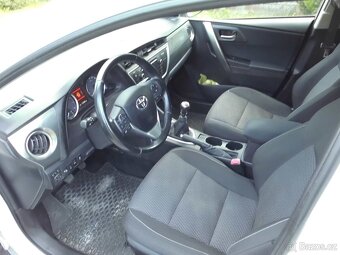 Toyota Auris COMBI- rv2013- 1.6 97kw- 112000km- - 16