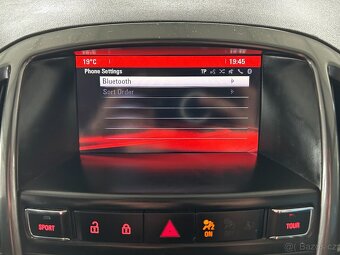 Opel Astra J 1.6 TURBO,ČR,SERVISKA,2.MAJ - 16