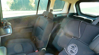 MAZDA 5 2.0CRD 105KW,2009,7MÍST,SERVIS MAZDA, DPH - 16