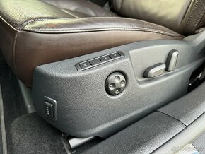 Škoda Superb II Combi 2.0 TSI DSG L&K - 16