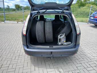 Ford Focus 2,0 Kombi - 16
