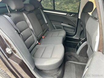 Superb II 2,0TDi 125kW DSG 4x4,ČR,vybavený - 16