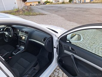 Octavia 2 facelift, DSG, VÝBAVA, NOVÁ STK - 16