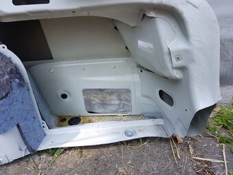 Výřez karoserie, PZ blatník Škoda Octavia III sedan 5E0 - 16
