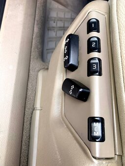 Volvo XC90 2.4 AUT MOMENTUM, KŮŽE 7 MÍST TOP STAV - 16