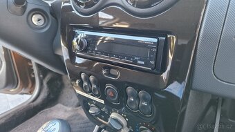 DACIA DUSTER 4x4 1.5 DCI 81KW.NEZÁVISLÉ TOPENÍ.KLIMA.TAŽNÉ. - 16