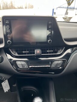 Toyota C-HR, 1,2i Turbo, Manuál, Tažné, ČR - 16