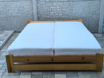 Prodám manželskou postel + Matrace + Komodu - 16