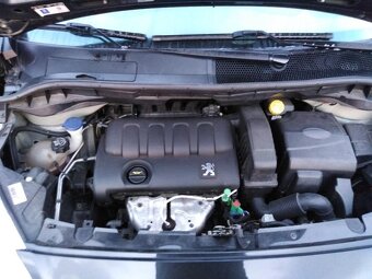 PEUGEOT 1007  NAJETO JEN 70,,, KLIMA, 1,4i  BENZIN 65KW - 16