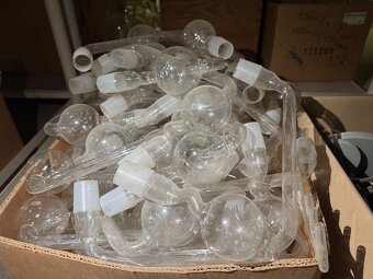 Laboratorní sklo různé - 16