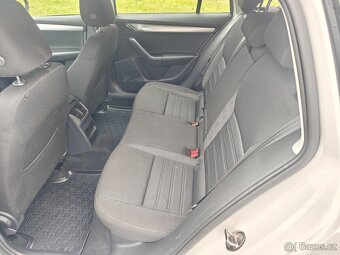 Škoda Octavia III 1.6 TDI combi facelift Švýcarsko TOP STAV - 16