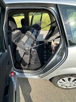 Renault Megane Scenic 2    1.5dCi - 16
