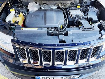 JEEP COMPASS LIMITED 2.2CRDI 120KW 4x4 VELKÉ INVESTICE TOP - 16