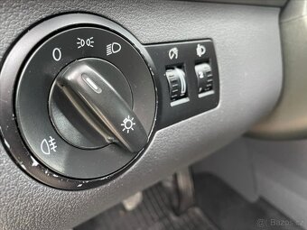 Volkswagen Touran 1,9 TDI  77kW Comfortline (2007) - 16