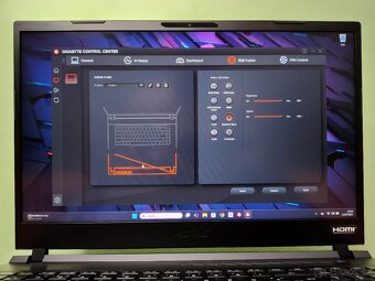 17,3" Gigabyte Aorus 17,4070-140w,i7-13gen,32gb,QHD-240Hz. - 16