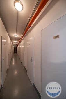Pronájem nezařízeného bytu 1+kk 34 m² + 6 m² + balkon, Praha - 16