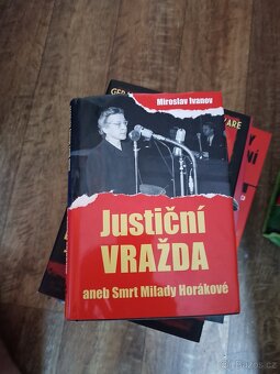 Knihy druhá světová - 16