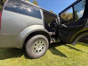 Nissan Pathfinder 2,5DCI - 16