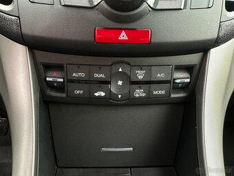 Honda Accord 2.4i-VTEC 148kW/8G/Executive - 16