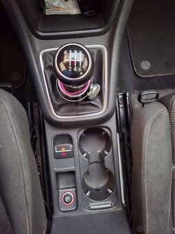 Volkswagen Sharan Higline – rok 2011 – stav tach. 270 000 + - 16