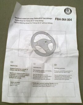 PĚKNÝ STAV sportovní volant MOMO Felicia - 16