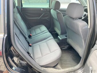 VW Passat combi 1.6i, 75 kW, 2004, klima, ALU R16, tažné - 16