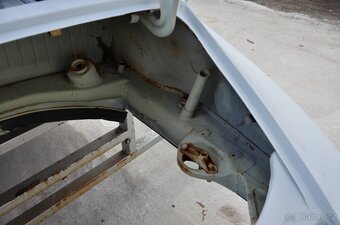 Karoserie Porsche 912 z roku 1967 - 16