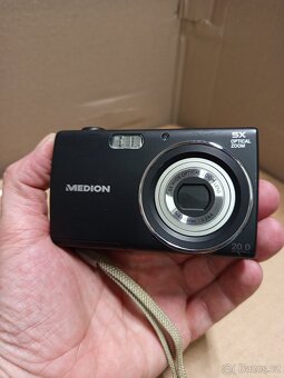 MEDION MD 87657 - 16
