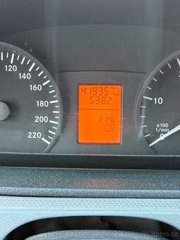 Mercedes Benz-Vito - 16