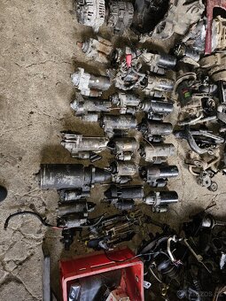 Díly různých značek škoda volsvagen opel ford mazda mercedes - 16