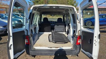 Peugeot Partner 1.4i, r.v. 2006, po STK do 3/2027 - 16