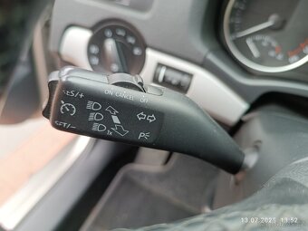Prodám Škoda Octavia 2 kombi 1.6 TDI, rok výroby 2012 - 16