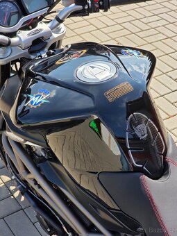 MV Agusta Brutale 990 R, původ ČR - 16