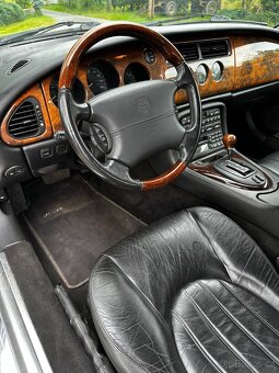 Jaguar XK8 2001 - 16