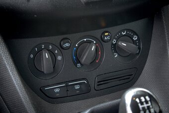 Ford Transit Connect 1.6 TDCi 95k Ambiente L1 - 16