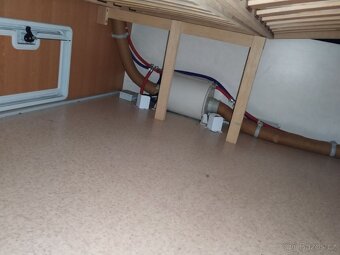 KNAUS SPORT 450FU č.701 + mover. Fr. postel. Bojler.100km/h - 16