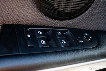 Na predaj BMW Rad 3 Touring 318d - 16