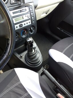 Ford Fiesta - 16
