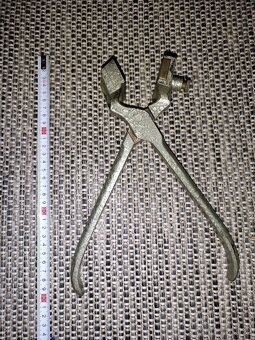 Univerzální perforační, tetovací a vrubovací kleště - 16