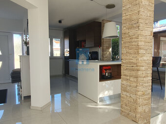 Prodej domu s bazénem, Chorvatsko, 115 m2 - 16