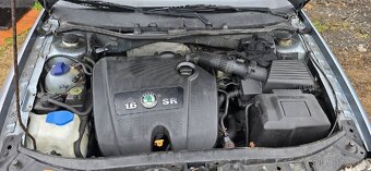 Škoda Octavia 1 facelift 1.6 benzín rok 2002 - 16