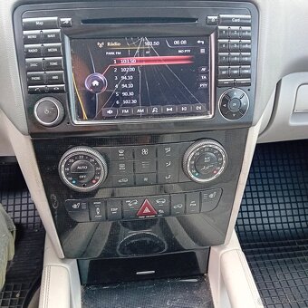 Mercedes ML 164 350cdi, r.v. 2011 - 16