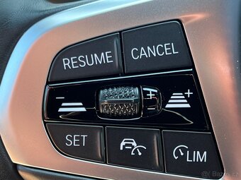 BMW 330e 215kw 2022 Led kamera ACC - odpočet DPH - 16