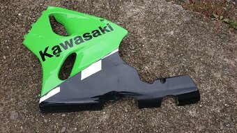 Kawasaki ZX7R díly - 16